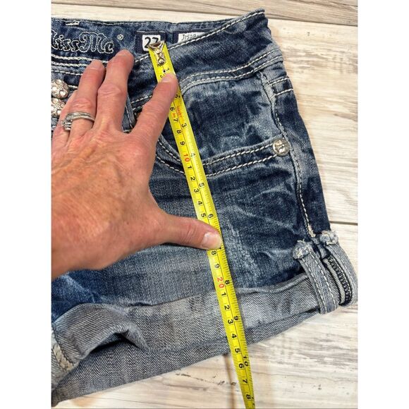 Miss Me Jean Shorts size 27 - Picture 9 of 12